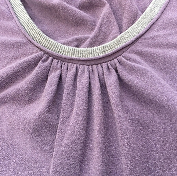 Lilac Cotton Top With Grey Trim And Ruching Lg. - Picture 8 of 12